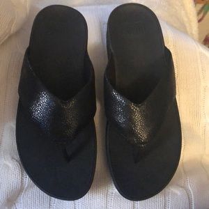 Fitflop Swoop leather sandals